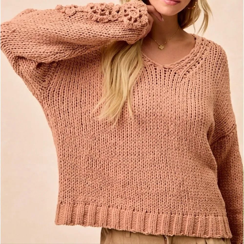 BiBi Chunky Knit Sweater | Cozy Polyester Knit Top 3D Floral Sleeve Details sz L - Picture 8 of 10